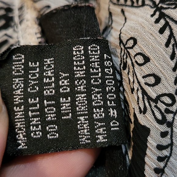 Studio 1940 Handkerchief Skirt - Picture 4 of 6